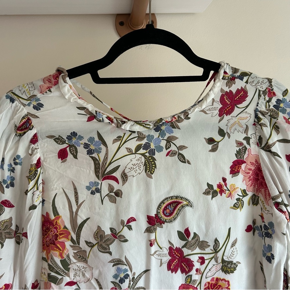 Floral Loft‎ blouse; size: small petite - Picture 3 of 6